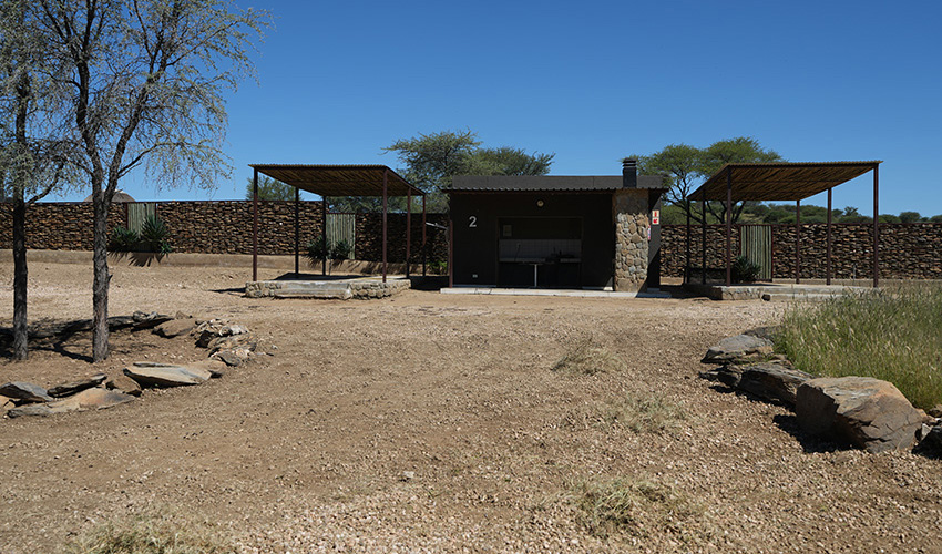 Daan Viljoen camping