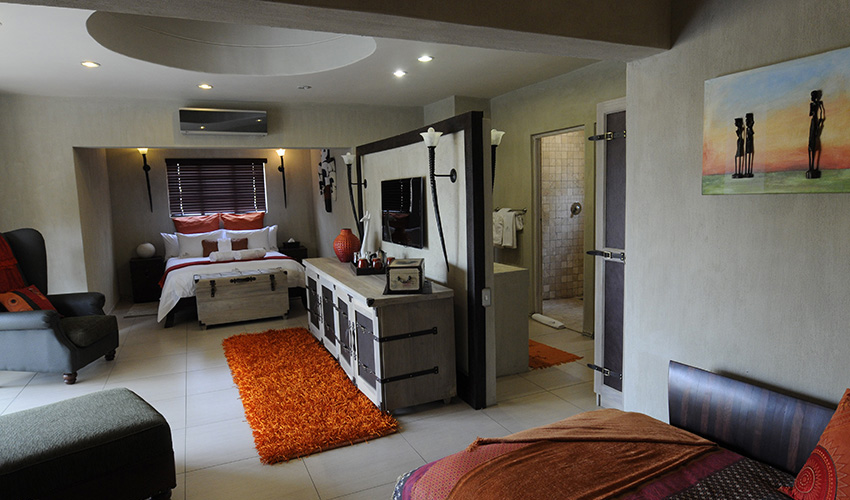 Daan Viljoen deluxe chalet at the dam