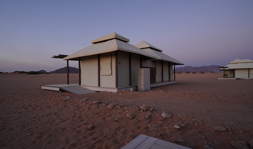 Dead Valley Lodge chalet