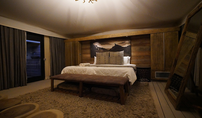 Dead Valley Lodge chalet
