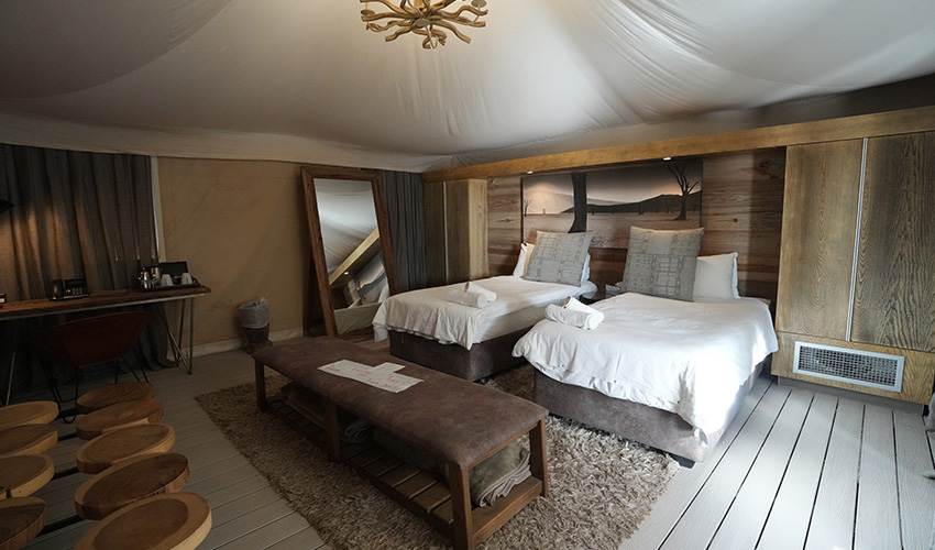 Dead Valley Lodge chalet