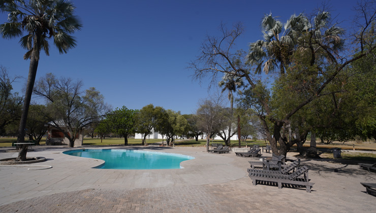 Namutoni Pool
